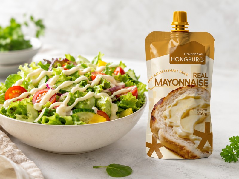Véritable mayonnaise riche et classique pour les salades